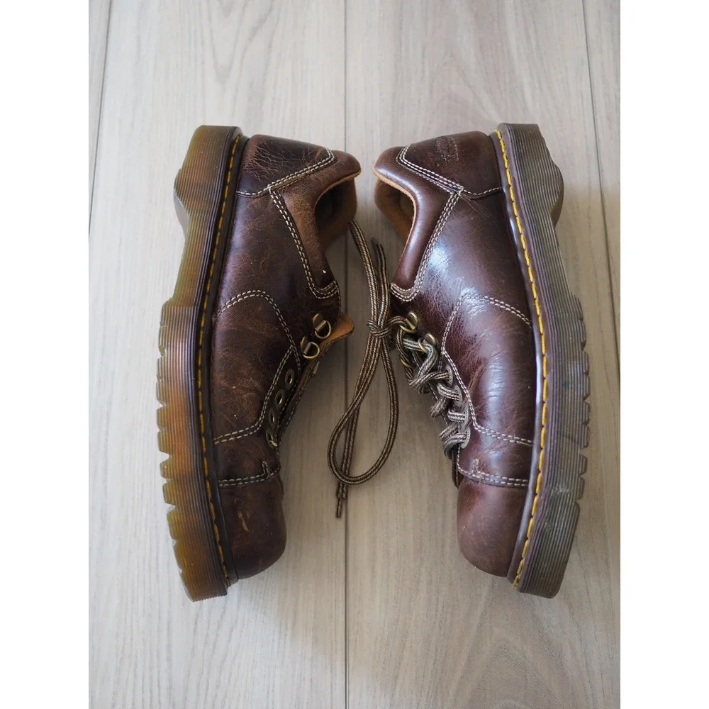 Dr. Martens 10940 Brown Leather Low Top Shoes Grunge Men 10 Good Chunky Sole